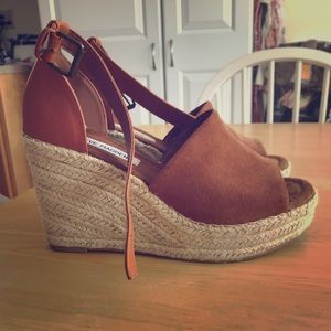 Steve Madden Jaylen Wedge